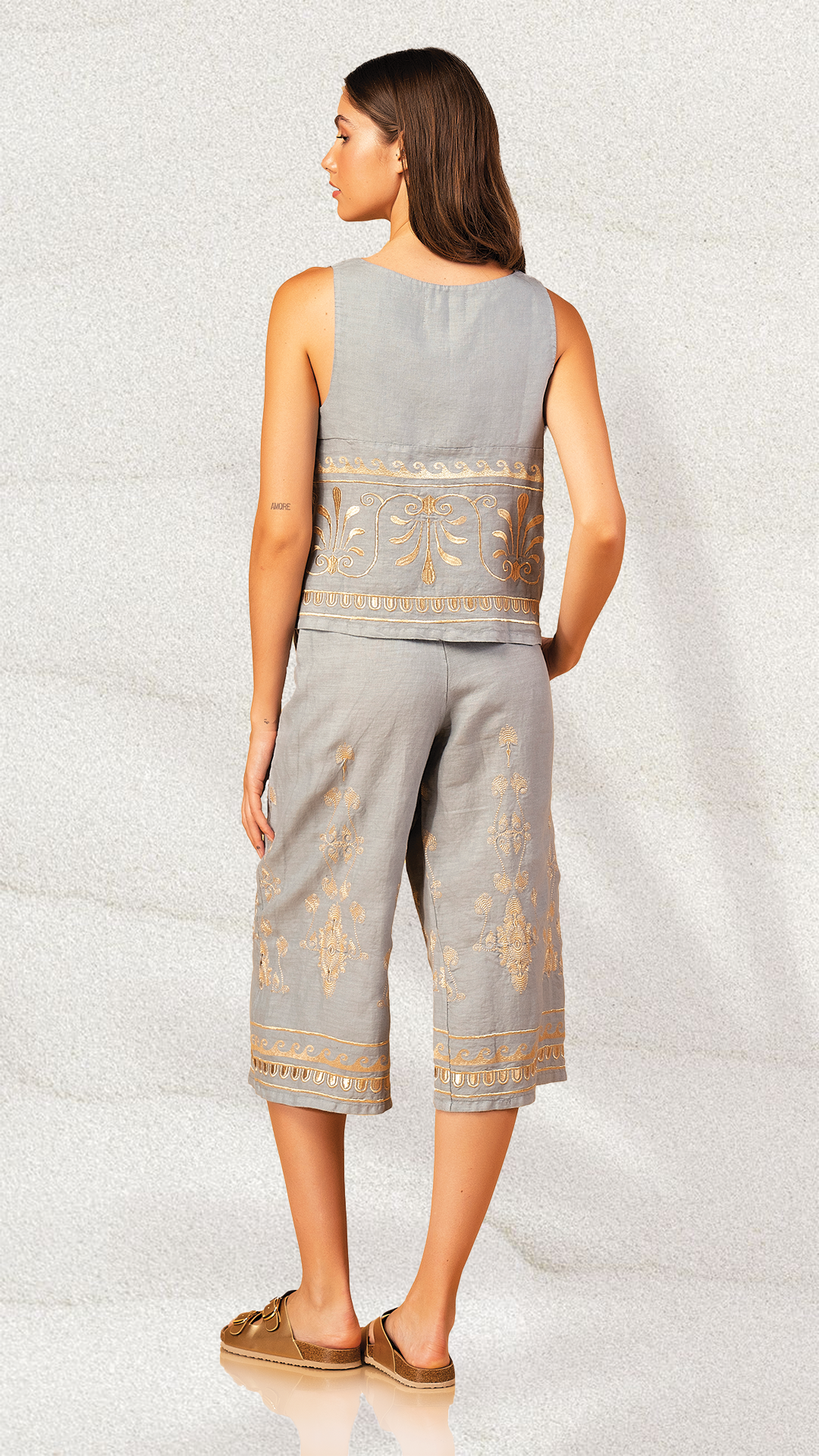 Ephyra Embroidered Set