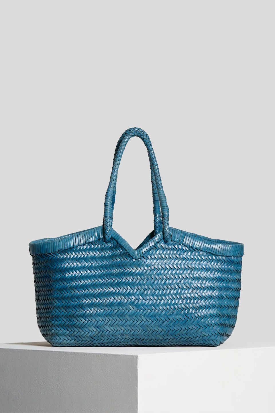 Vipera The Label Light Blue Crudelia handwoven leather tote bag front view