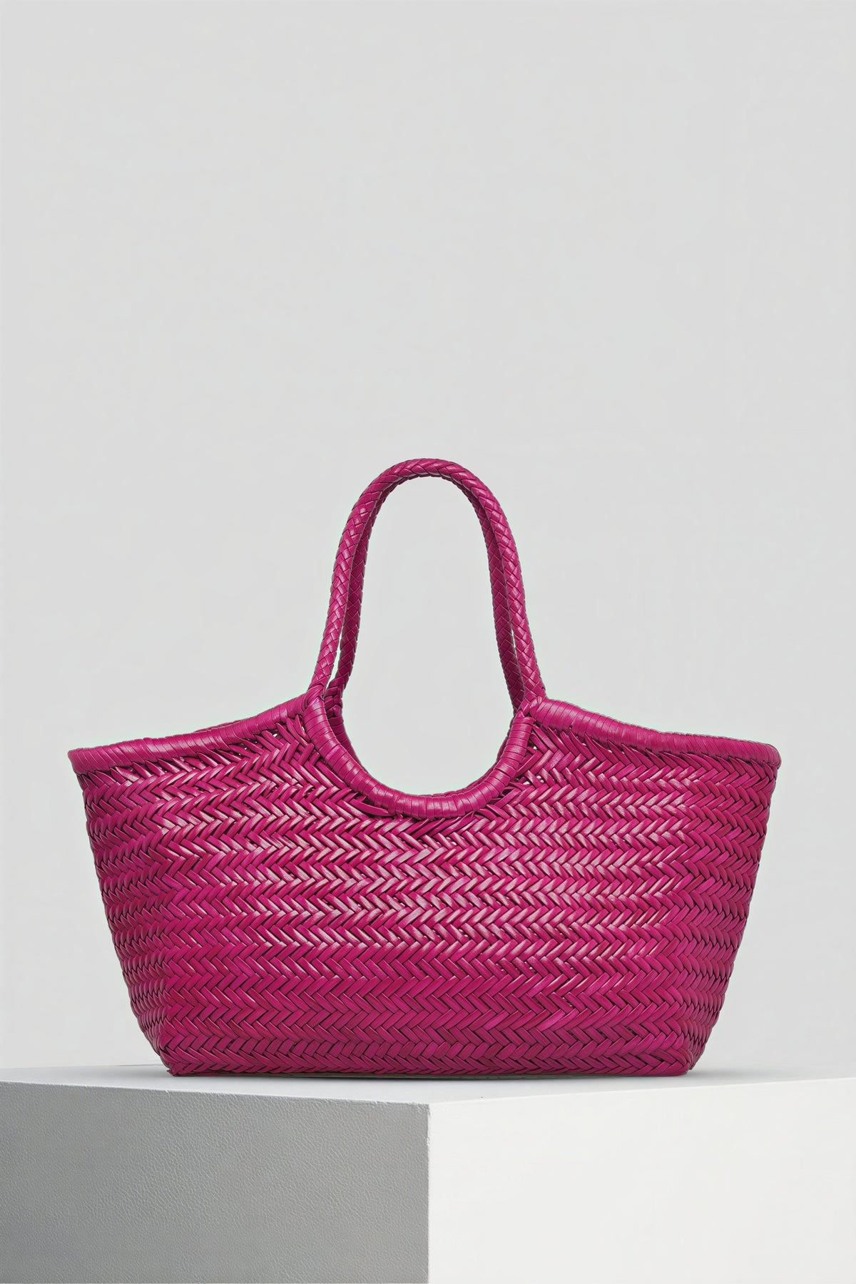 Nantucket Large tote in Fushia