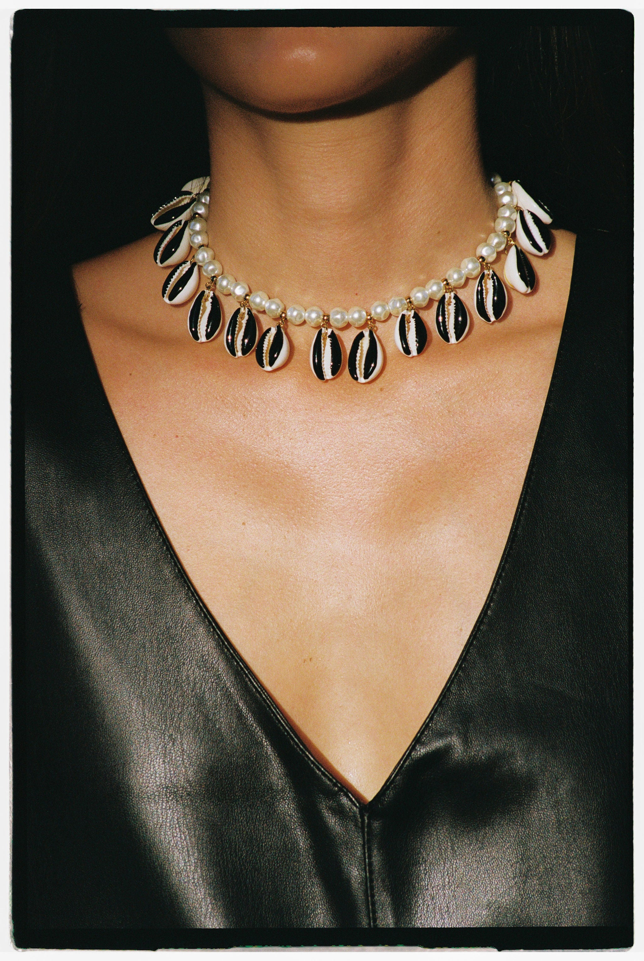Shell Necklace in Black