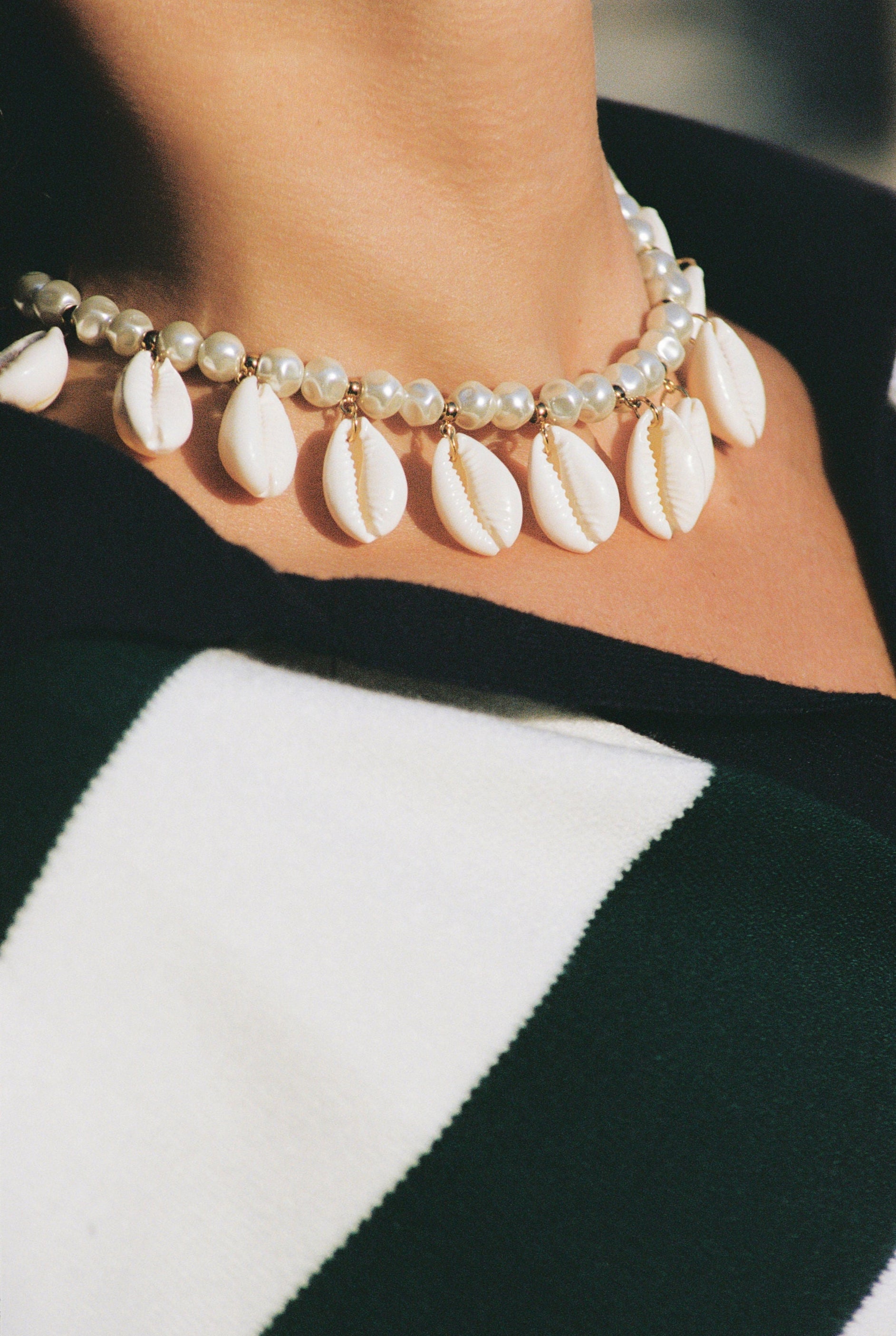 Shell Necklace in Natural