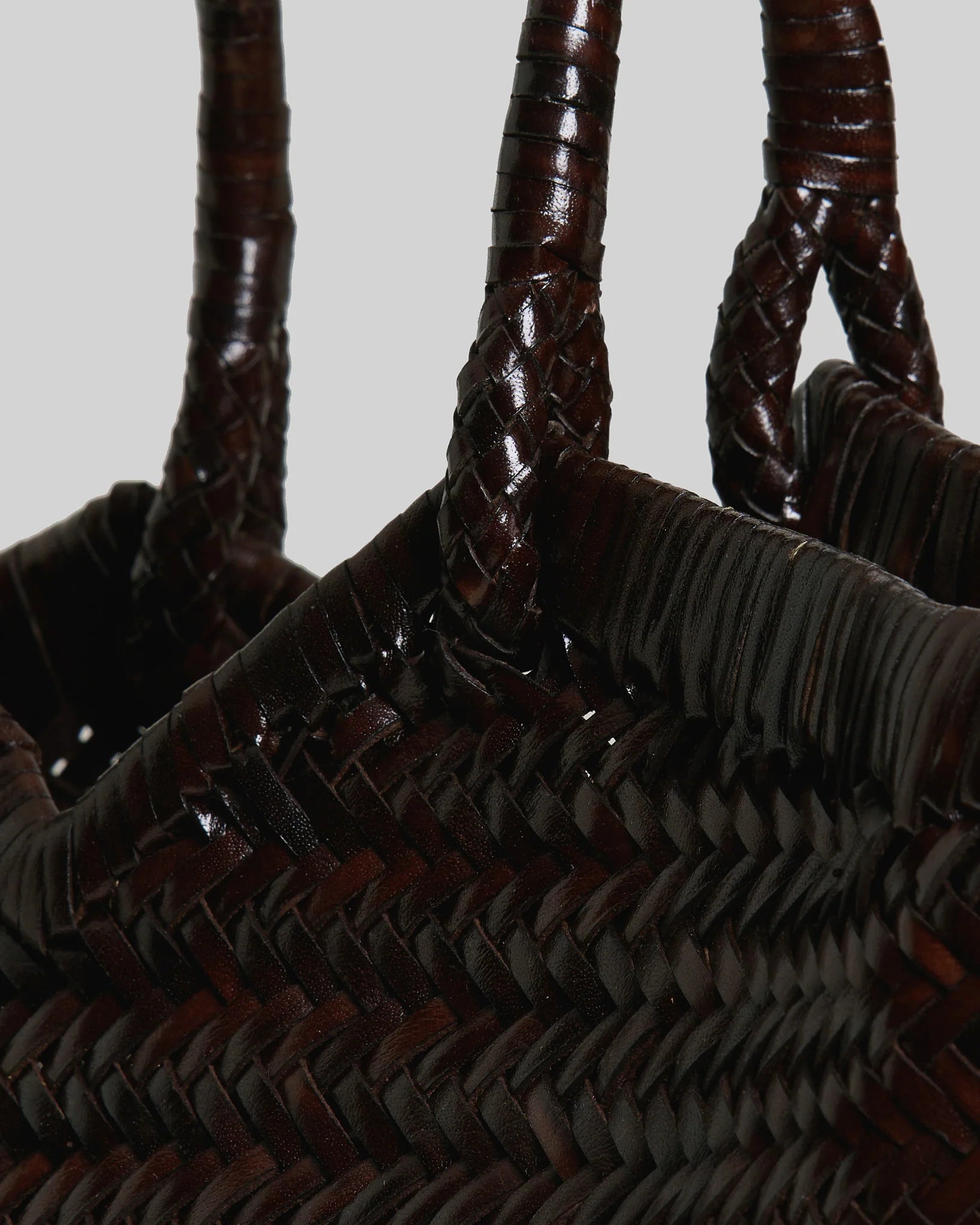 Vipera The Label Chocolate Crudelia tote bag braided handle and woven leather detail
