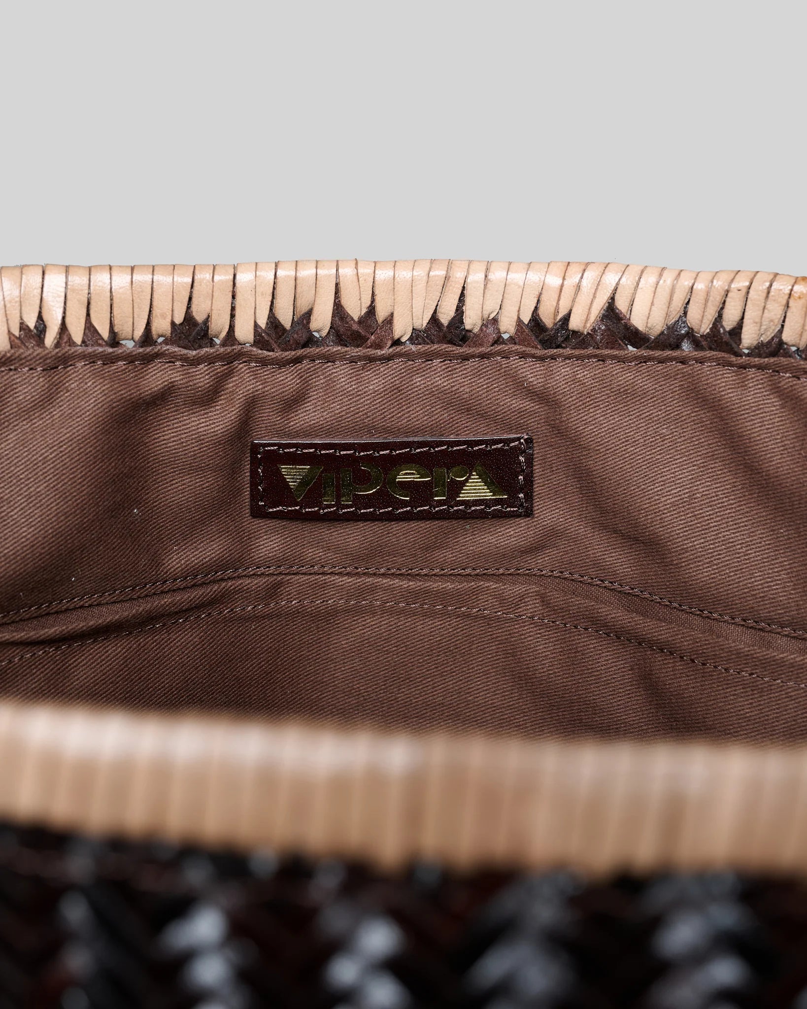 Vipera The Label Rubens Bicolor Chocolate-Taupe tote bag interior canvas lining with Vipera logo detail