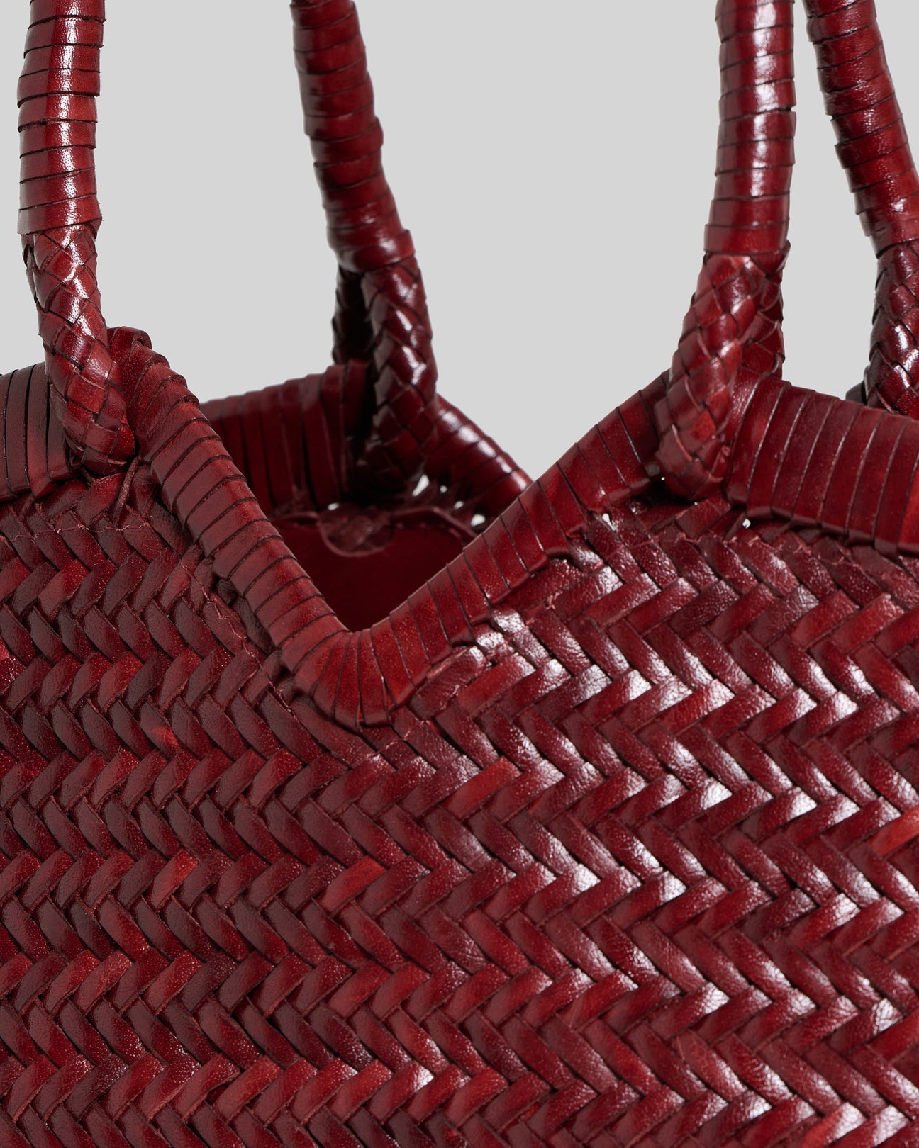 Bordo Crudelia Tote Bag