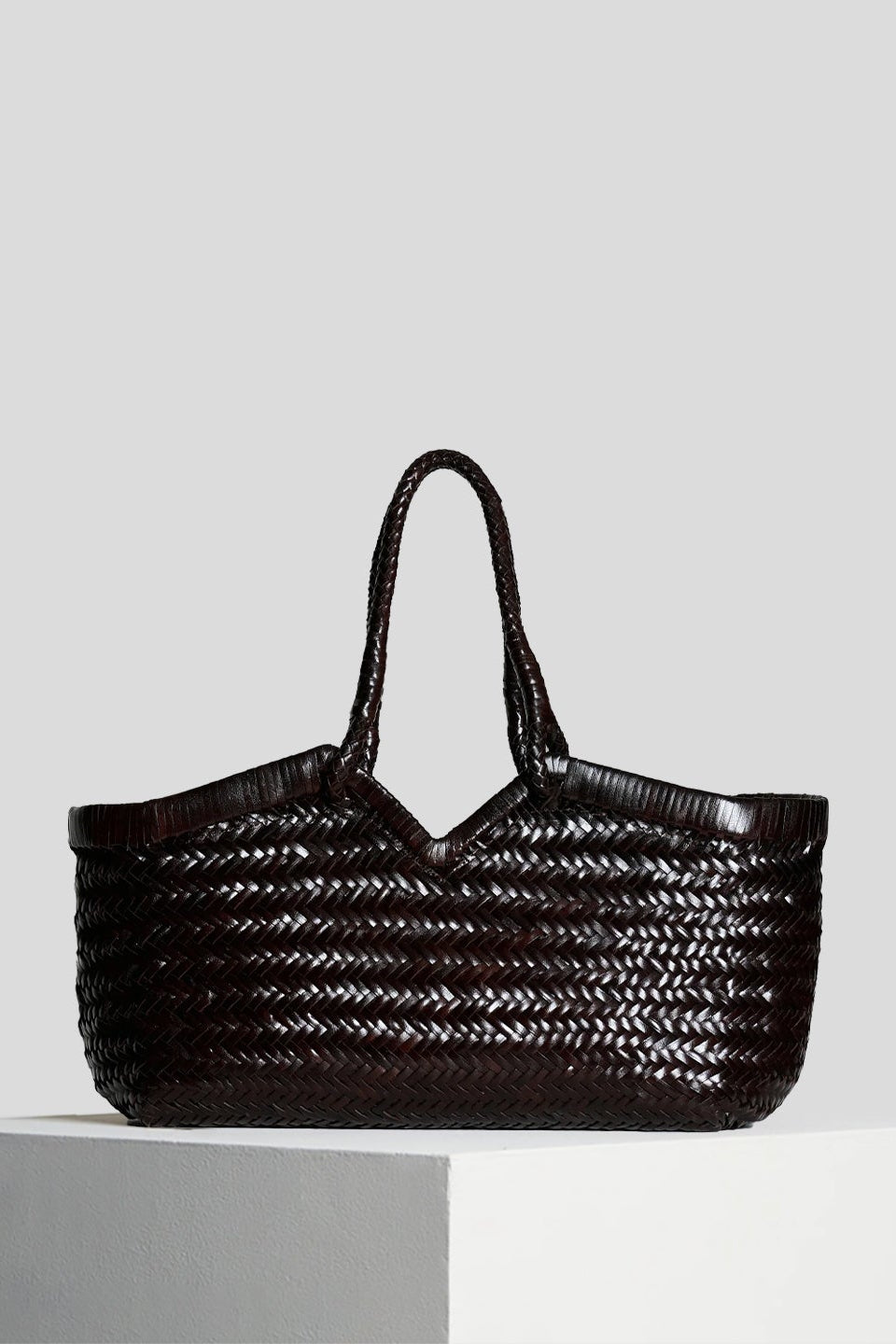 Vipera The Label Chocolate Crudelia handwoven leather tote bag front view