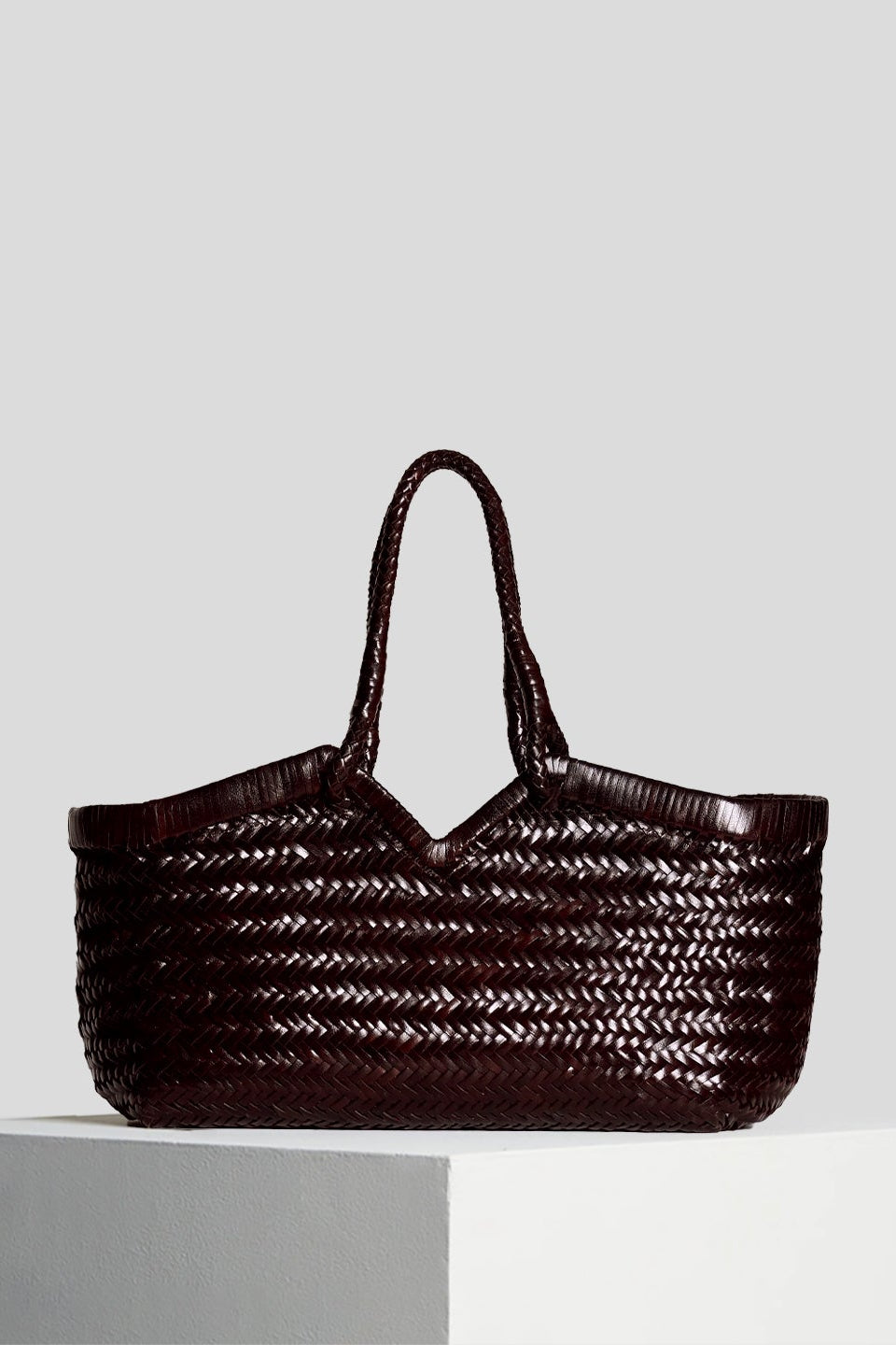 Vipera The Label Chocolate Crudelia handwoven leather tote bag front view