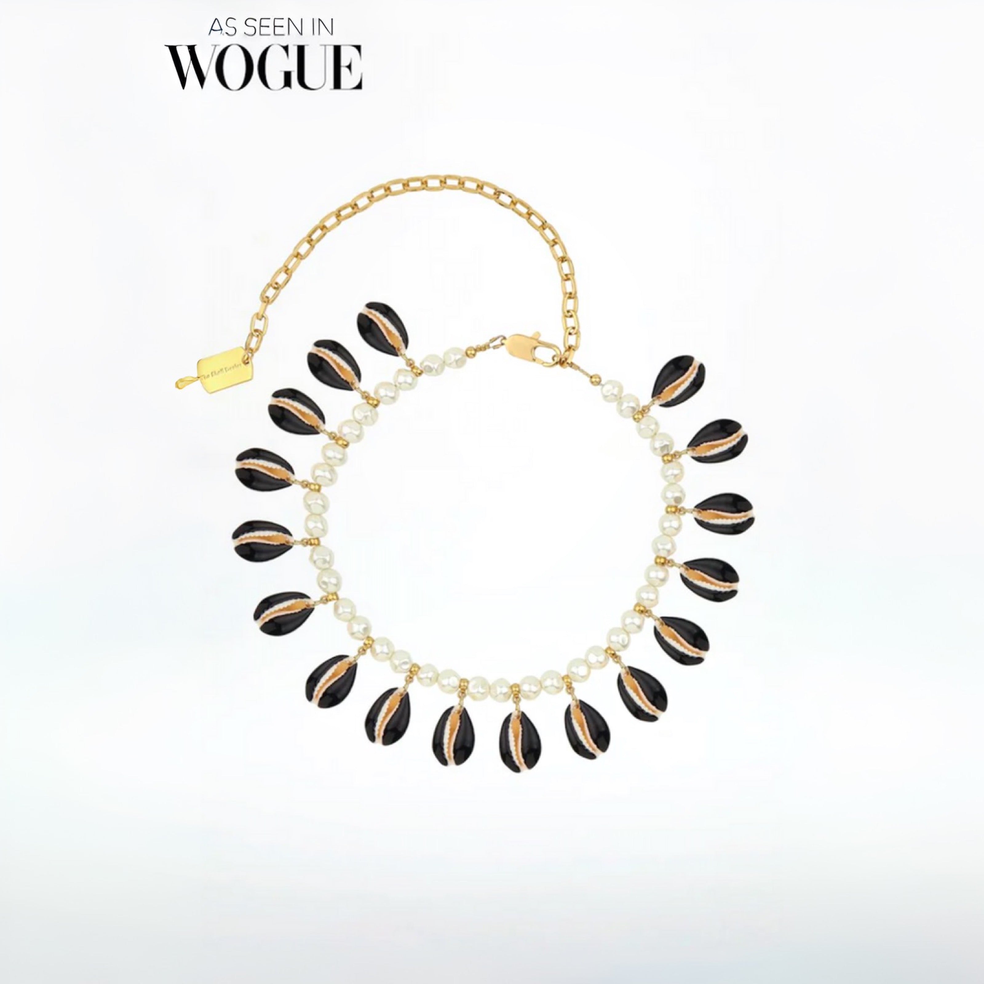 Shell Necklace in Black