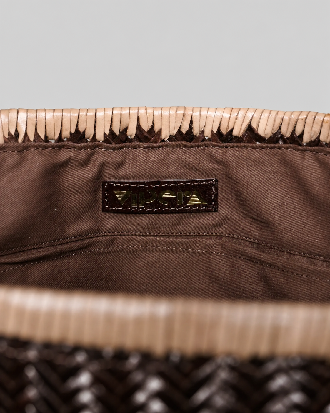 Vipera The Label Rubens Bicolor Chocolate-Taupe tote bag interior canvas lining with Vipera logo detail